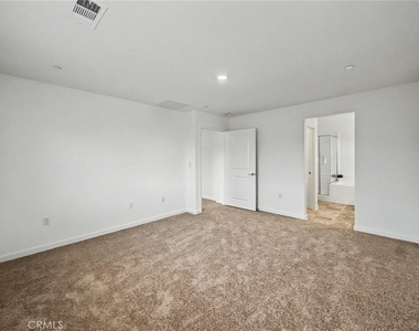 1366 Thunderbolt Lane - Photo Thumbnail 9
