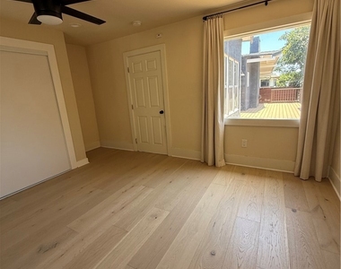 2255 W 29th St - Photo Thumbnail 15
