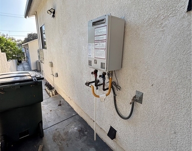 1664 Glen Avenue - Photo Thumbnail 16