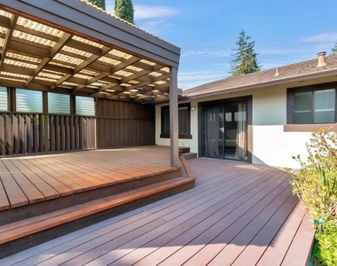 332 Downham Ct - Photo Thumbnail 18