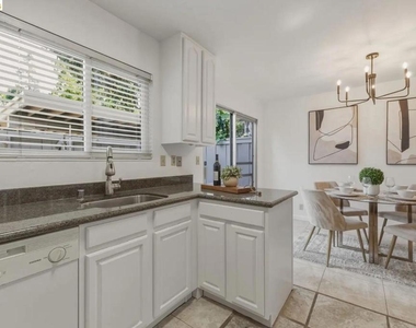 1245 Pine Creek Way - Photo Thumbnail 11