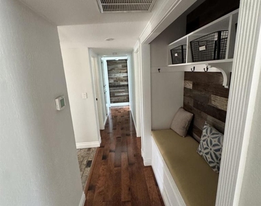 1250 Cape Cod Way - Photo Thumbnail 8