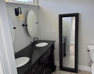 1250 Cape Cod Way - Photo Thumbnail 15
