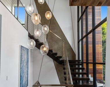 1849 Coldwater Canyon Drive - Photo Thumbnail 8