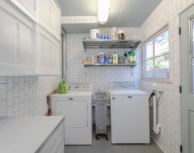 10959 Strathmore Drive - Photo Thumbnail 16