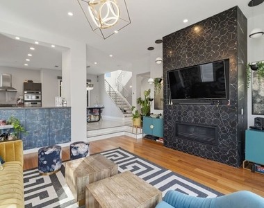 12911 Bluff Creek Drive - Photo Thumbnail 5