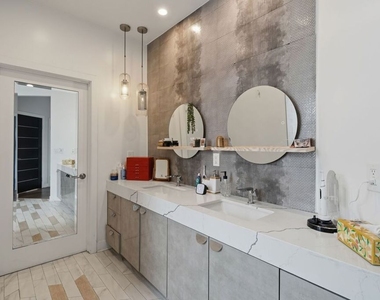 12911 Bluff Creek Drive - Photo Thumbnail 18