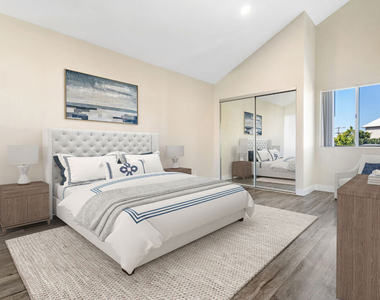 1626 Malcolm Avenue - Photo Thumbnail 4