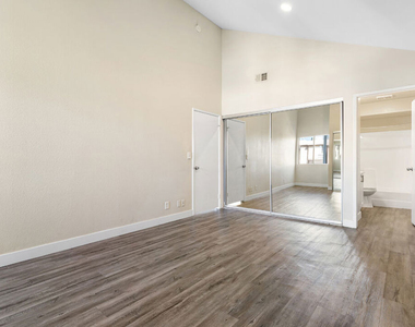 1626 Malcolm Avenue - Photo Thumbnail 9