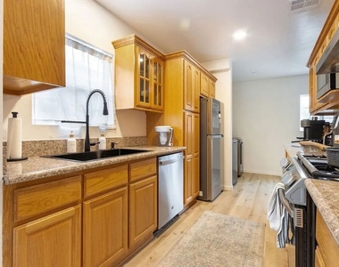 5934 Fayette Street - Photo Thumbnail 10