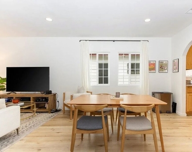 5934 Fayette Street - Photo Thumbnail 4