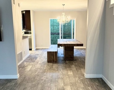 10817 Whipple Street - Photo Thumbnail 3