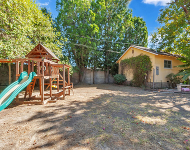 9322 Lasaine Avenue - Photo Thumbnail 38