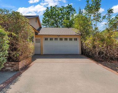 9322 Lasaine Avenue - Photo Thumbnail 37
