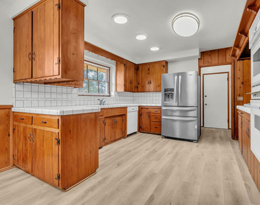 9322 Lasaine Avenue - Photo Thumbnail 9