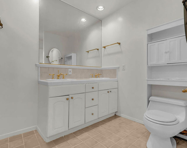 9322 Lasaine Avenue - Photo Thumbnail 33
