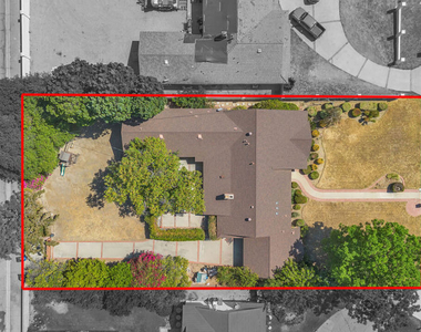 9322 Lasaine Avenue - Photo Thumbnail 44