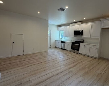 5342 Don Pio Drive - Photo Thumbnail 13