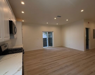 5342 Don Pio Drive - Photo Thumbnail 4