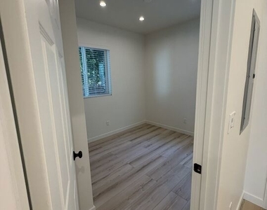 5342 Don Pio Drive - Photo Thumbnail 5