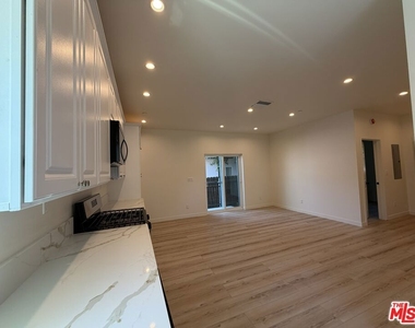 5342 Don Pio Drive - Photo Thumbnail 3