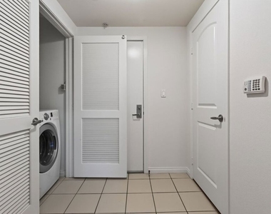 360 W Avenue 26 - Photo Thumbnail 4