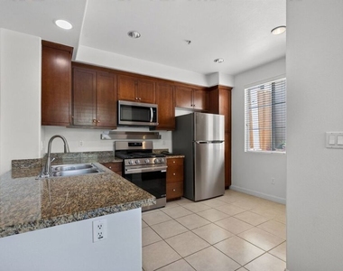 360 W Avenue 26 - Photo Thumbnail 9