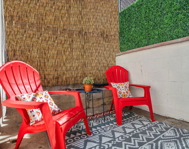 2319 1/2 Teviot Street - Photo Thumbnail 16