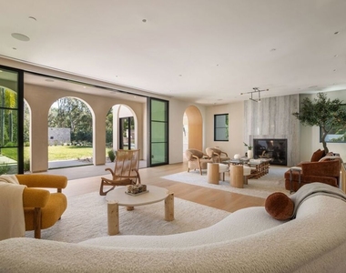 9951 Liebe Drive - Photo Thumbnail 8