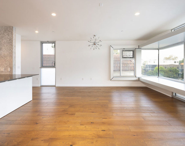 12770 Caswell Avenue - Photo Thumbnail 7
