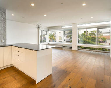 12770 Caswell Avenue - Photo Thumbnail 2