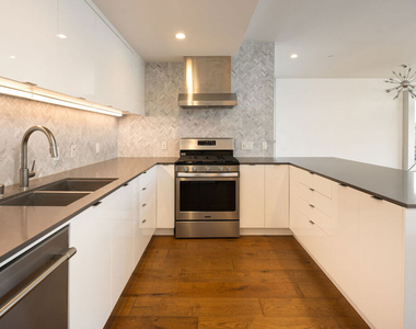 12770 Caswell Avenue - Photo Thumbnail 11