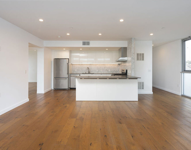 12770 Caswell Avenue - Photo Thumbnail 6