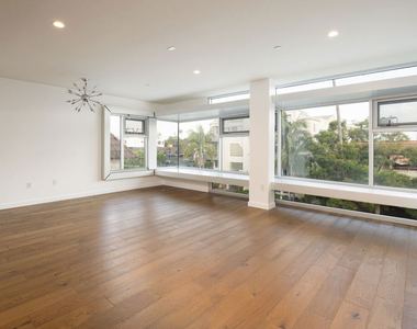 12770 Caswell Avenue - Photo Thumbnail 4