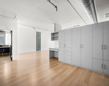1100 S Hope Street - Photo Thumbnail 31