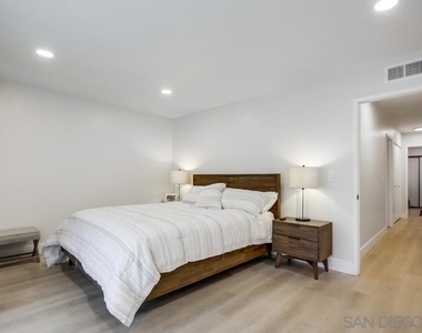 6952 Camino Amero - Photo Thumbnail 23
