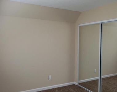 7425 Charmant - Photo Thumbnail 7