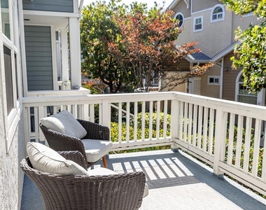 10060 Scripps Vista Way - Photo Thumbnail 2