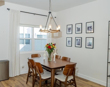 10060 Scripps Vista Way - Photo Thumbnail 7