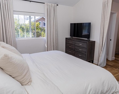 10060 Scripps Vista Way - Photo Thumbnail 22