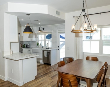 10060 Scripps Vista Way - Photo Thumbnail 11