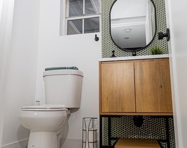 10060 Scripps Vista Way - Photo Thumbnail 15