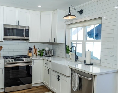 10060 Scripps Vista Way - Photo Thumbnail 8
