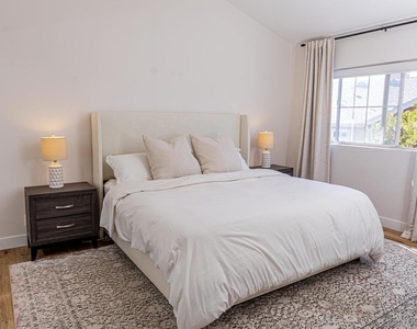 10060 Scripps Vista Way - Photo Thumbnail 20