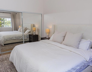 10060 Scripps Vista Way - Photo Thumbnail 21