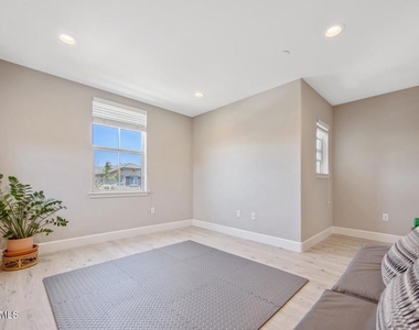 7092 Crimora Avenue - Photo Thumbnail 16