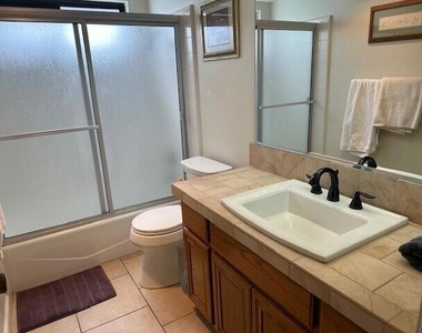 77196 Pauma Valley Way - Photo Thumbnail 9