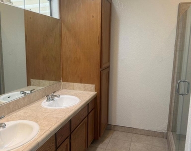 51975 Avenida Villa - Photo Thumbnail 9