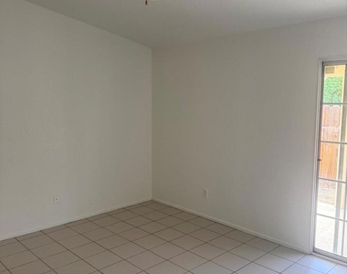 51975 Avenida Villa - Photo Thumbnail 10