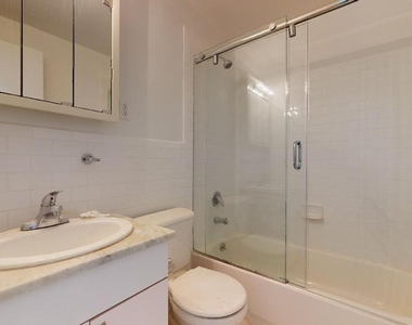 West 73rd Street - Photo Thumbnail 2